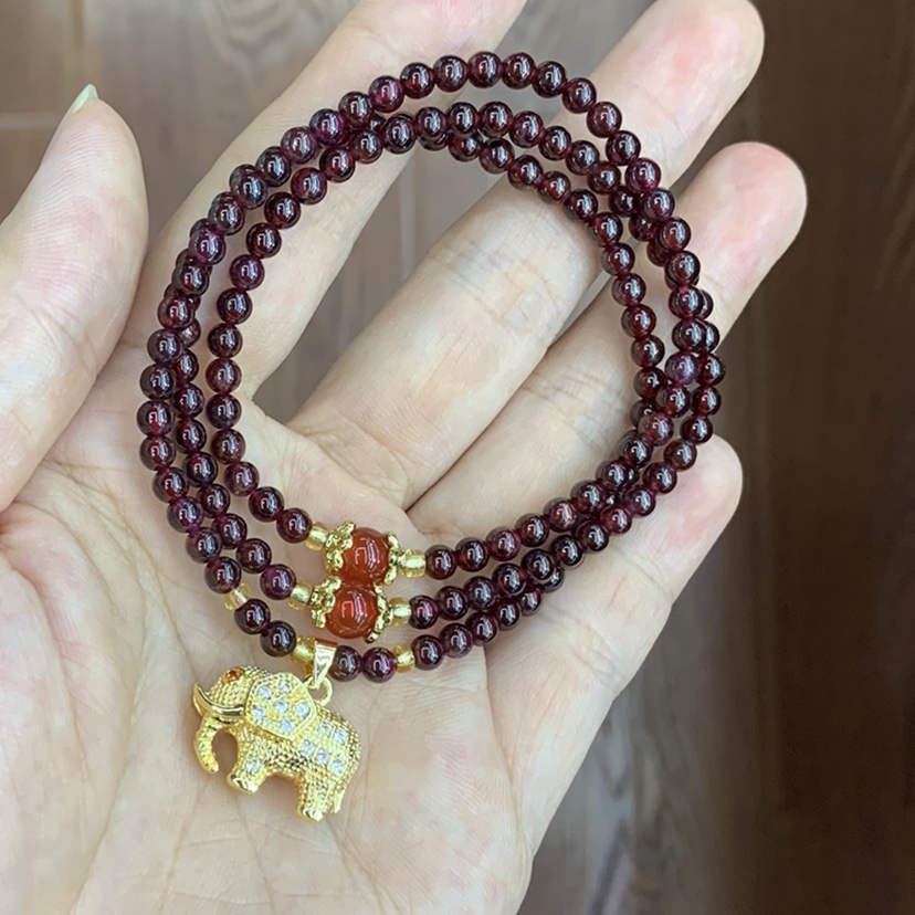Natural garnet bracelet