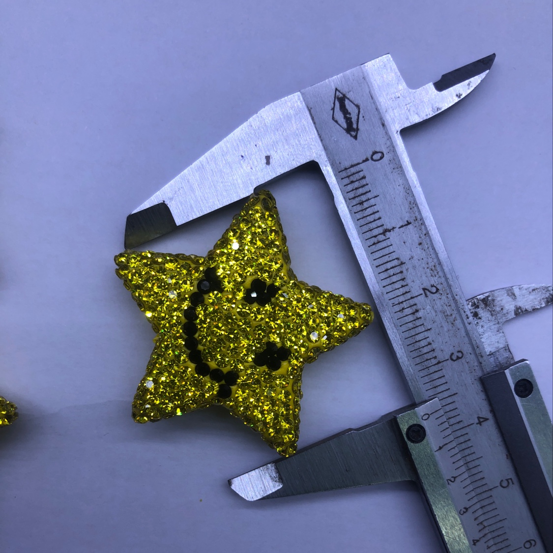 37mm笑脸五星产品图