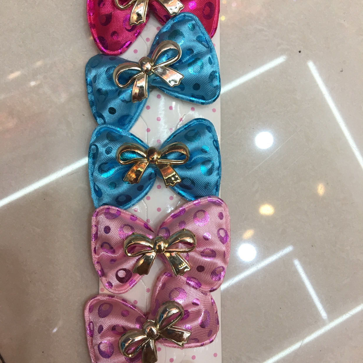 Gold bowtie thumbnail