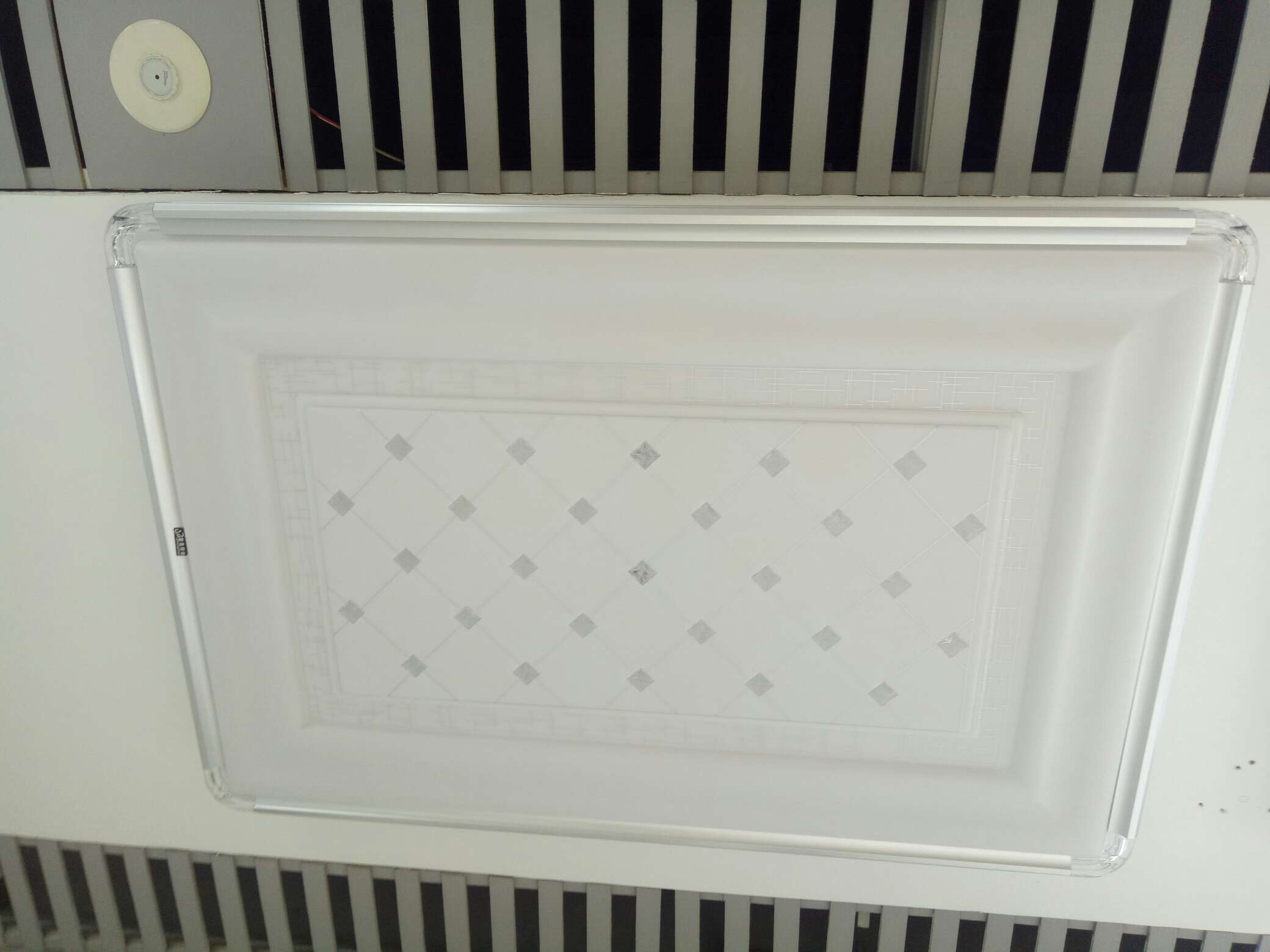 平板灯办公灯吊灯LED嵌入式简约耐用美观大气详情3