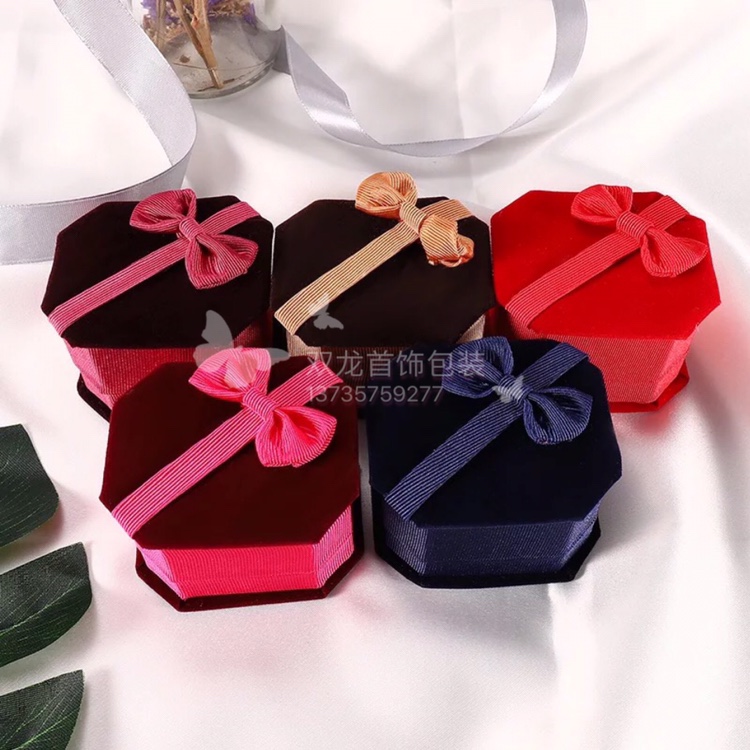 Octagonal velvet ribbon flower bow ring box, couple ring, necklace pendant box, bracelet box, ring, watch, jewelry and accessory box, jewelry and accessory box, display prop display stand undefined