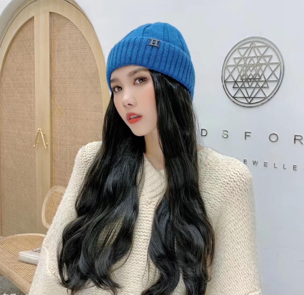 Woolen cap wig, detachable woolen cap Velcro wig piece, matte high-temperature silk wig piece undefined