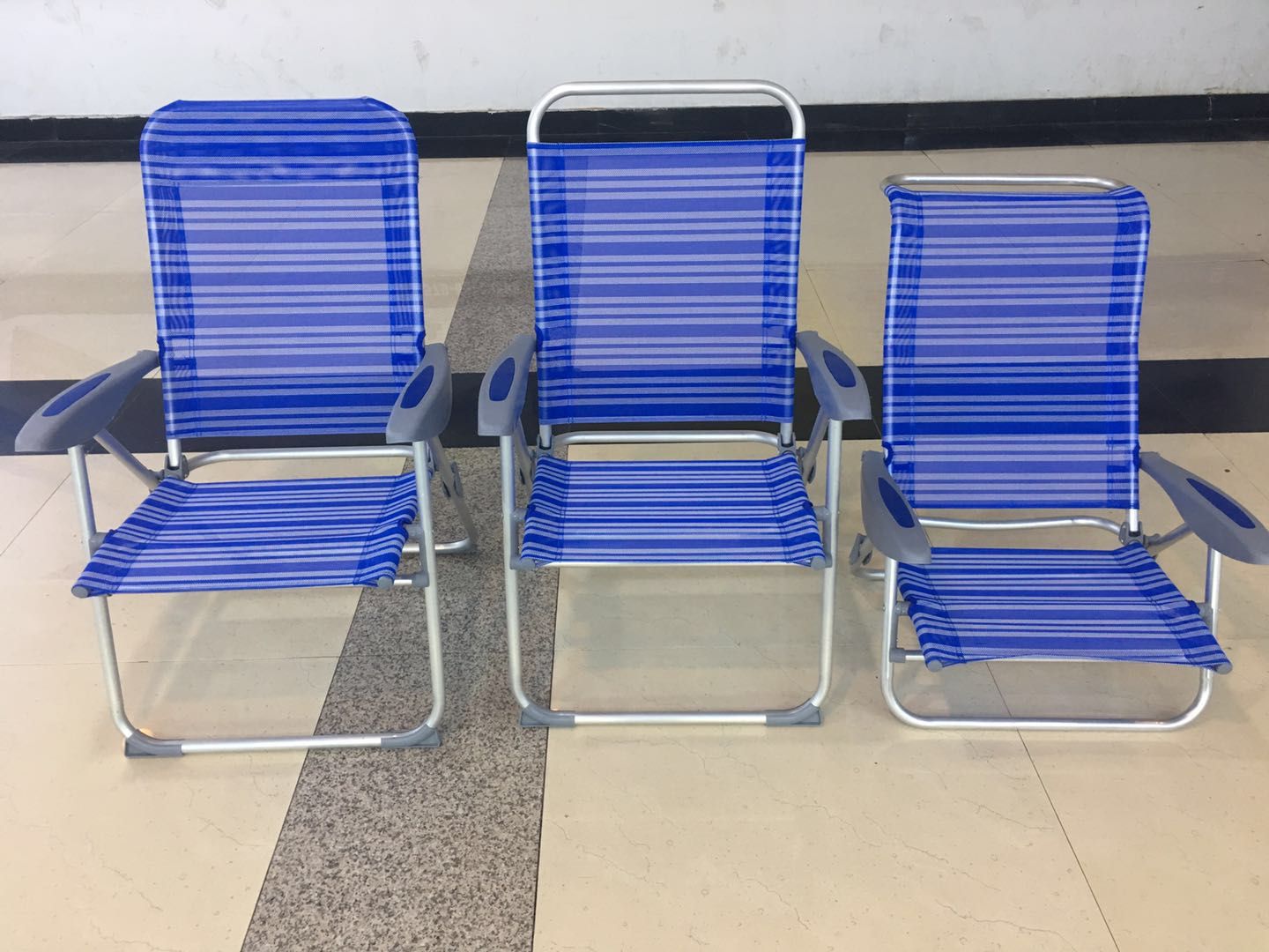 Aluminum tube folding chair, outdoor beach chair, leisure chair, lounge chair with adjustable armrests