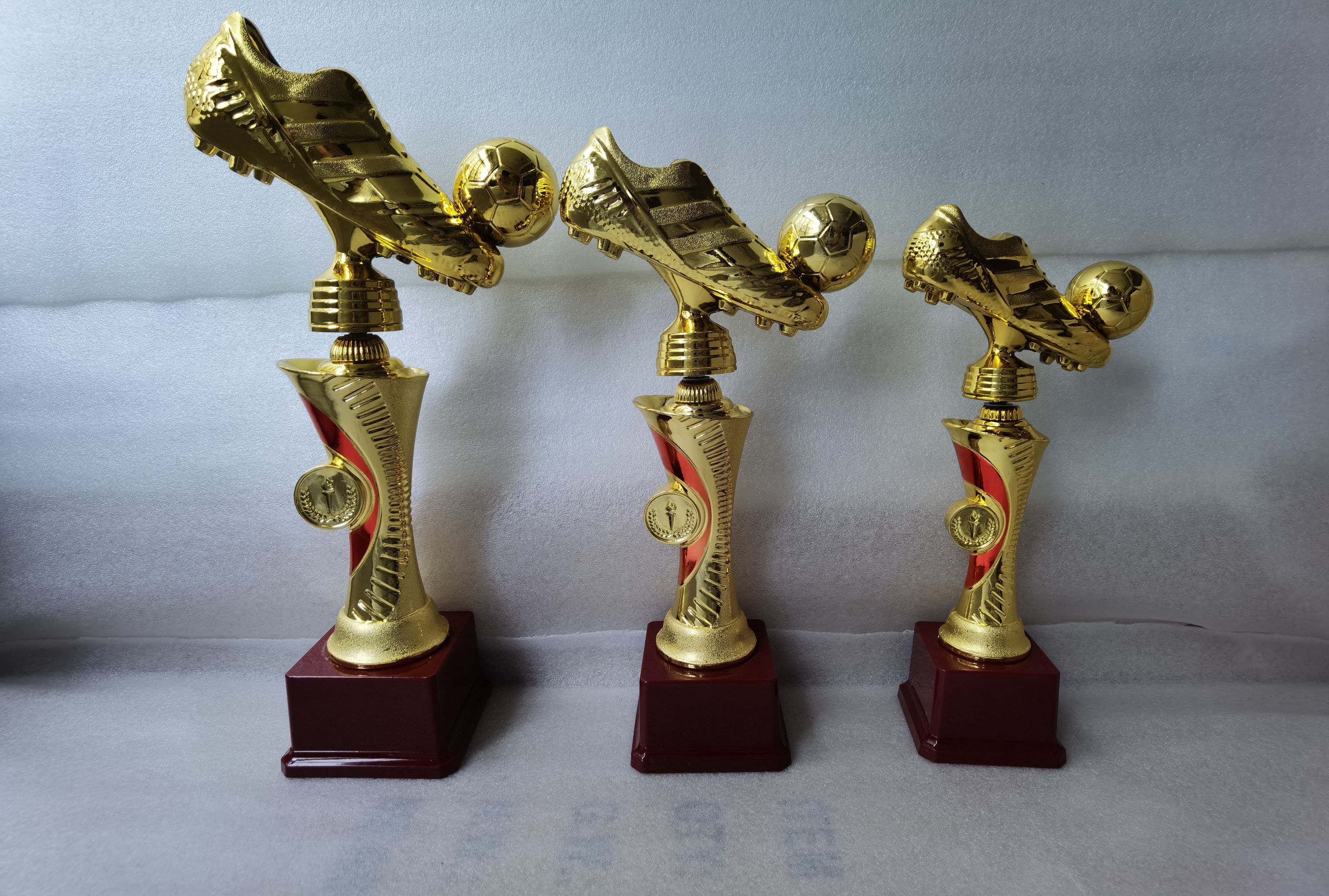 YG-4121 double color Football Trophy thumbnail