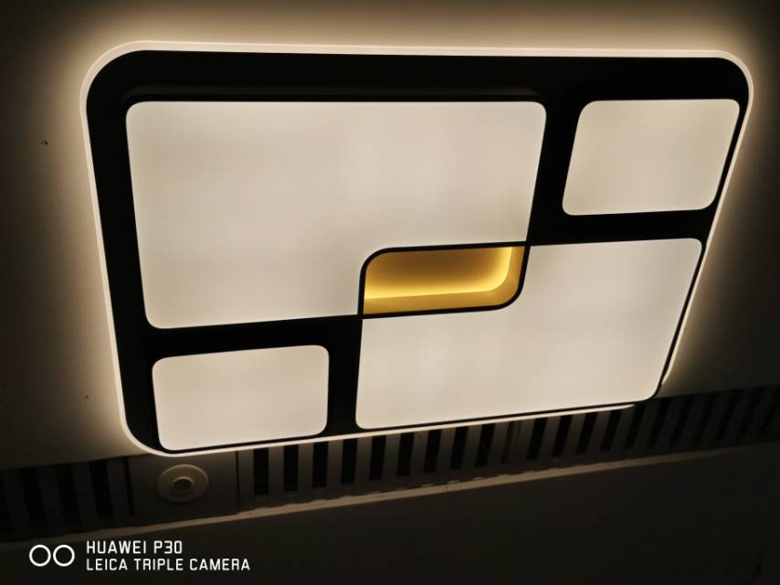 现代餐厅吸顶灯现代简约家用现代风异形吸顶灯畅销款式平板灯详情2