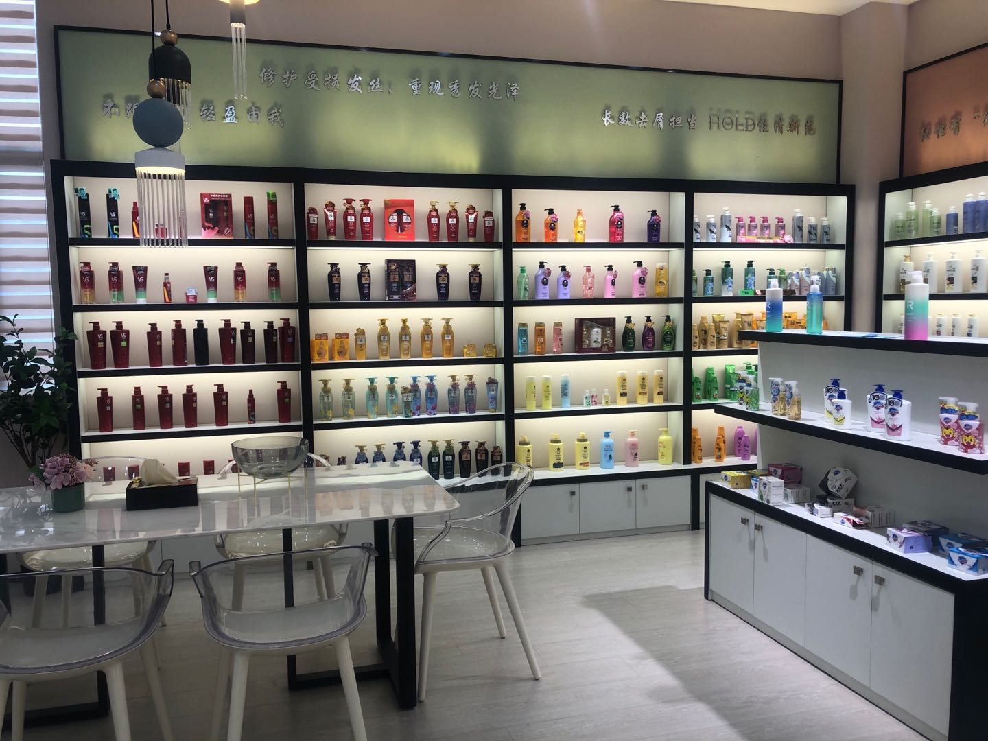 Yiwu Mingren Trading Co., LTD