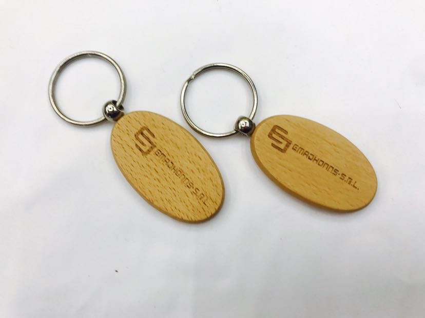 厂家促销供应椭圆形型可定制LOGO创意榉木质木头钥匙扣小礼品详情图2