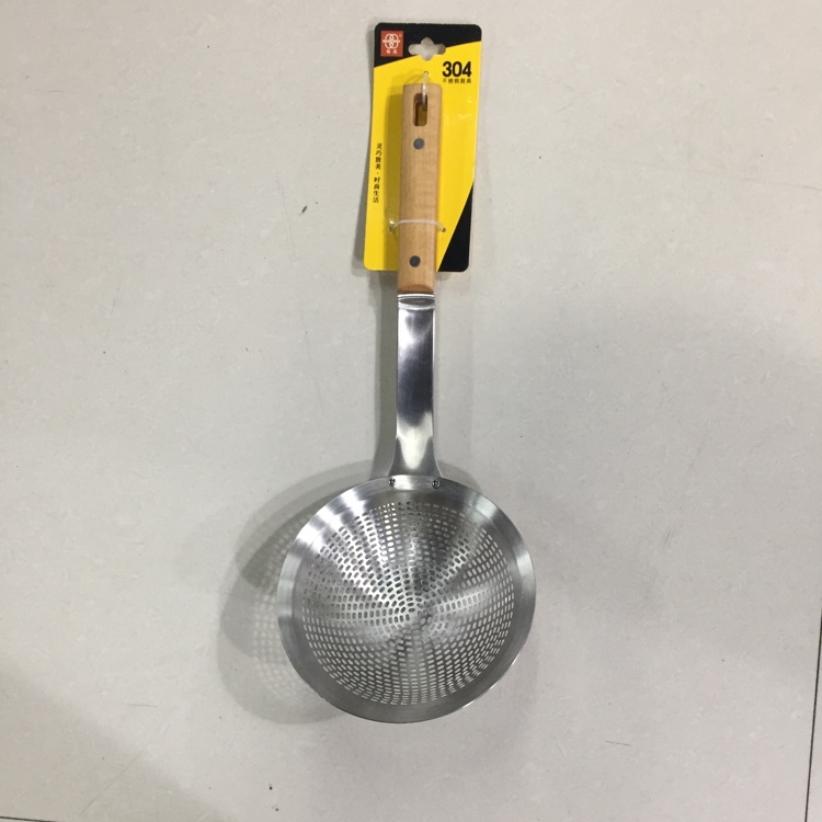 304 stainless steel wooden handle large hole coller 8216