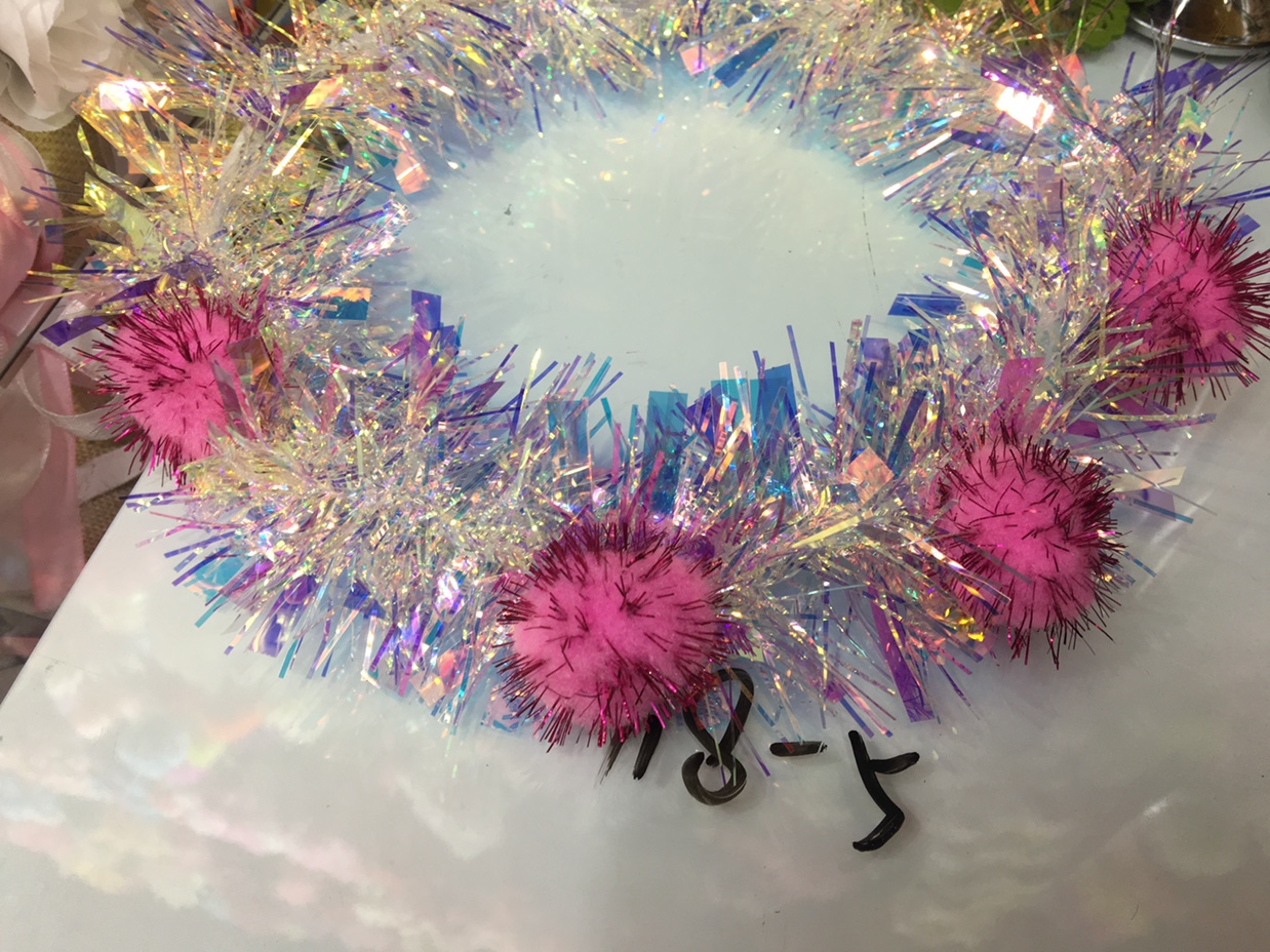 Hair ball silk garland thumbnail