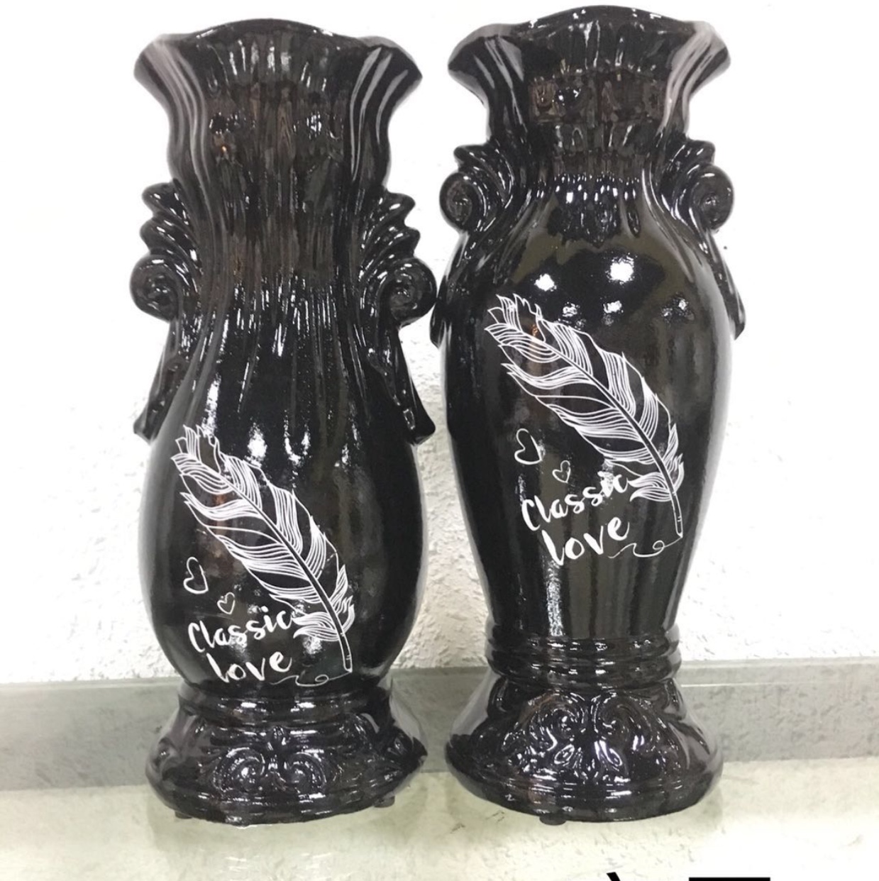 Yiwu high-quality goods Southeast Asia modern style hotel porch household TV cabinet wine cabinet ceramic vase 30 cm new black series mixed batch suitable for dry flower dry branch simulation flower wedding gift handicraft articles full figure