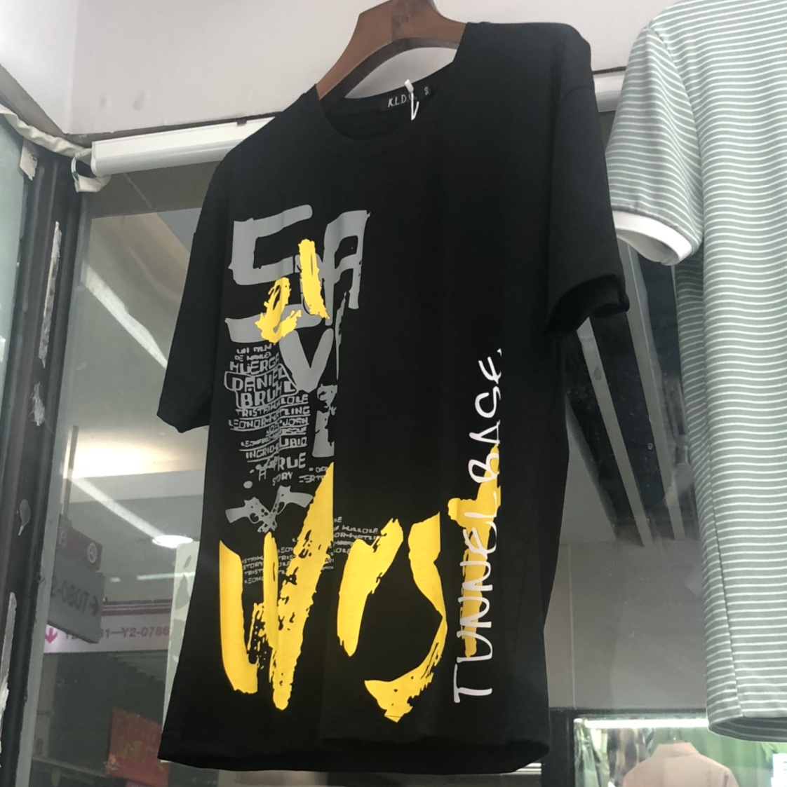 Black loose short sleeves thumbnail