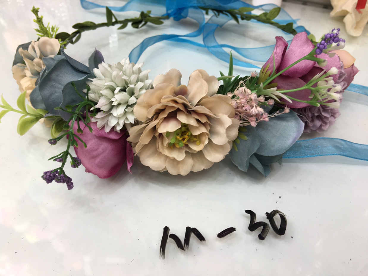 Roses and peonies in full bloom thumbnail