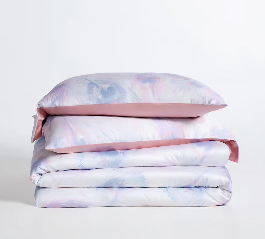 60-Day Silk Digital Printing Series 4-Piece Set Multicolor Finch Feather Application Scenario