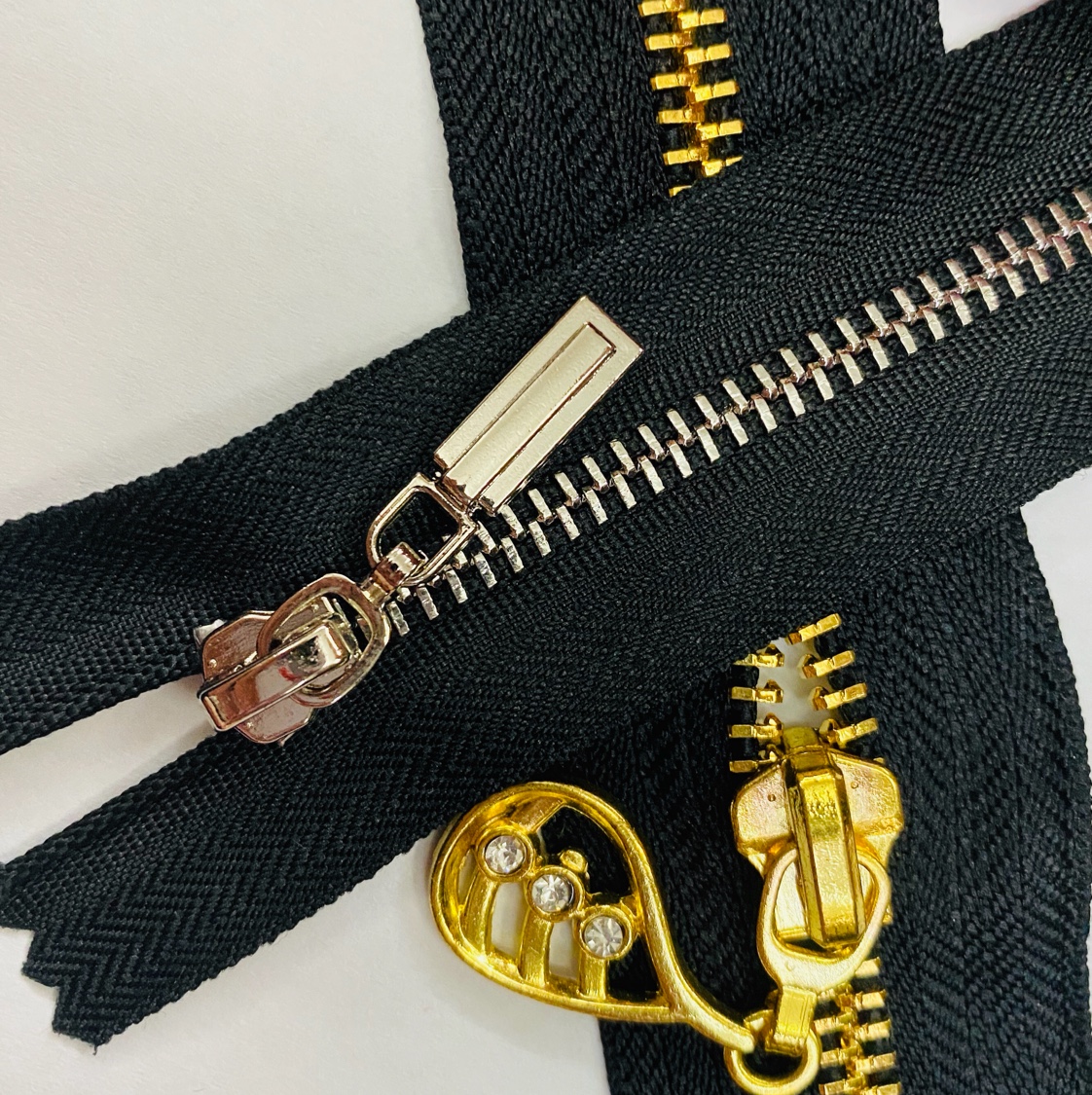 5号黄金开口装饰头拉链