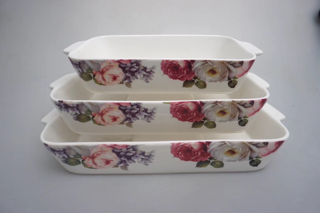 The baked flowers are rectangular and placed on three baking trays