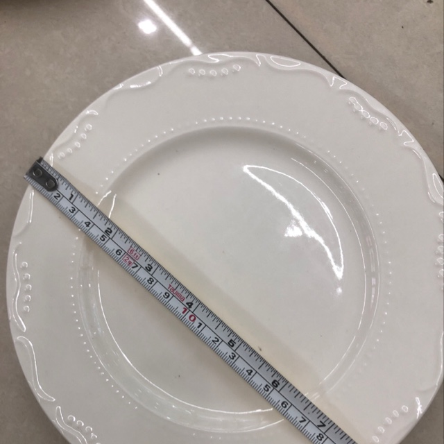 8寸浮雕平盘，60个一箱，一箱的价格厂家直销批发零售