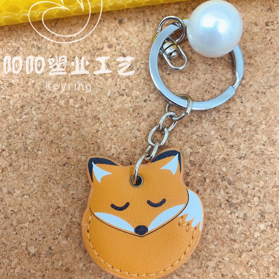 مفتاح معلق من الجلد بمفتاح من نوع PU مهل مخصص Item Picture