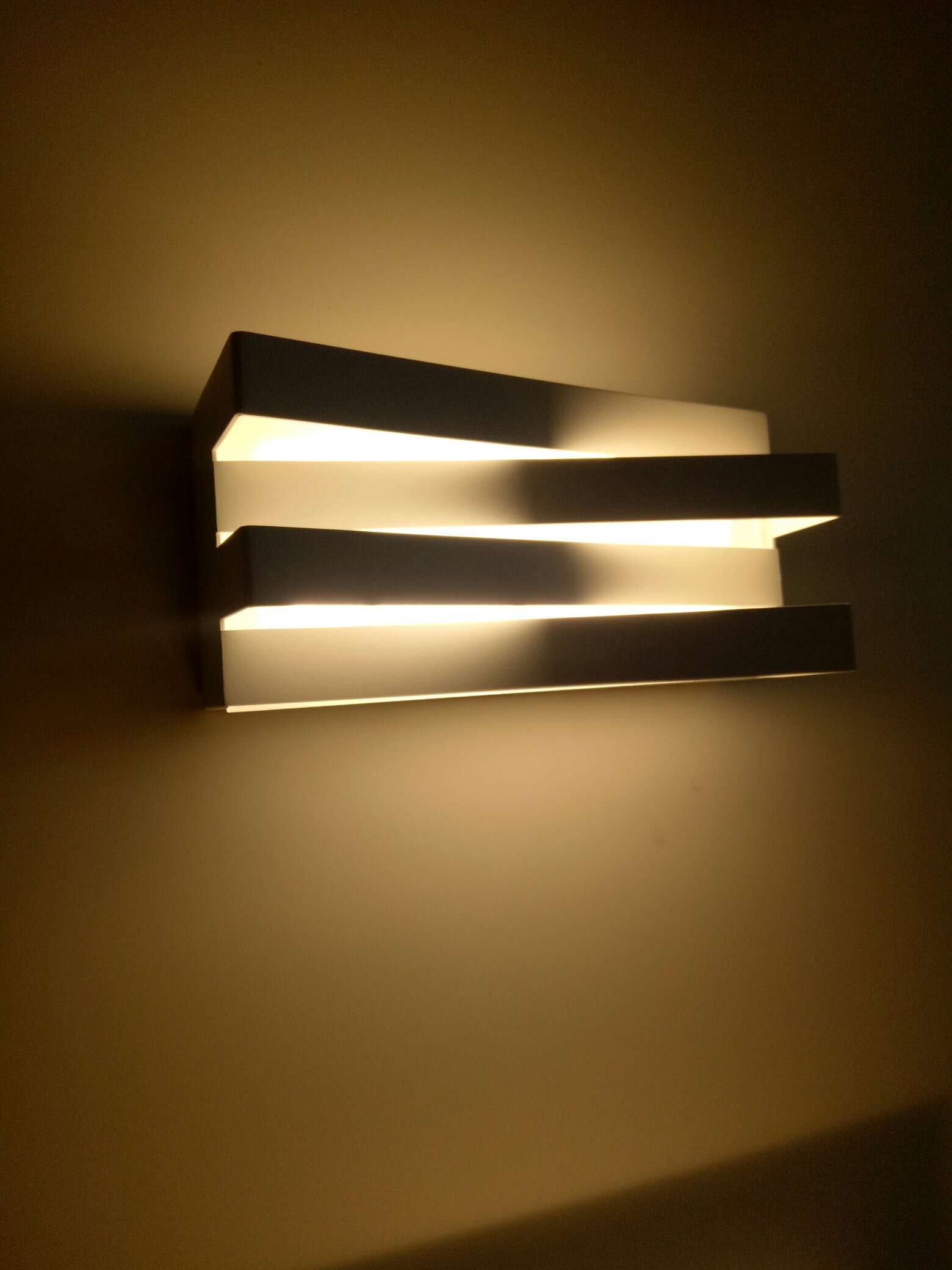 床头灯壁灯卧室现代简约轻奢创意北欧客厅背景灯详情2