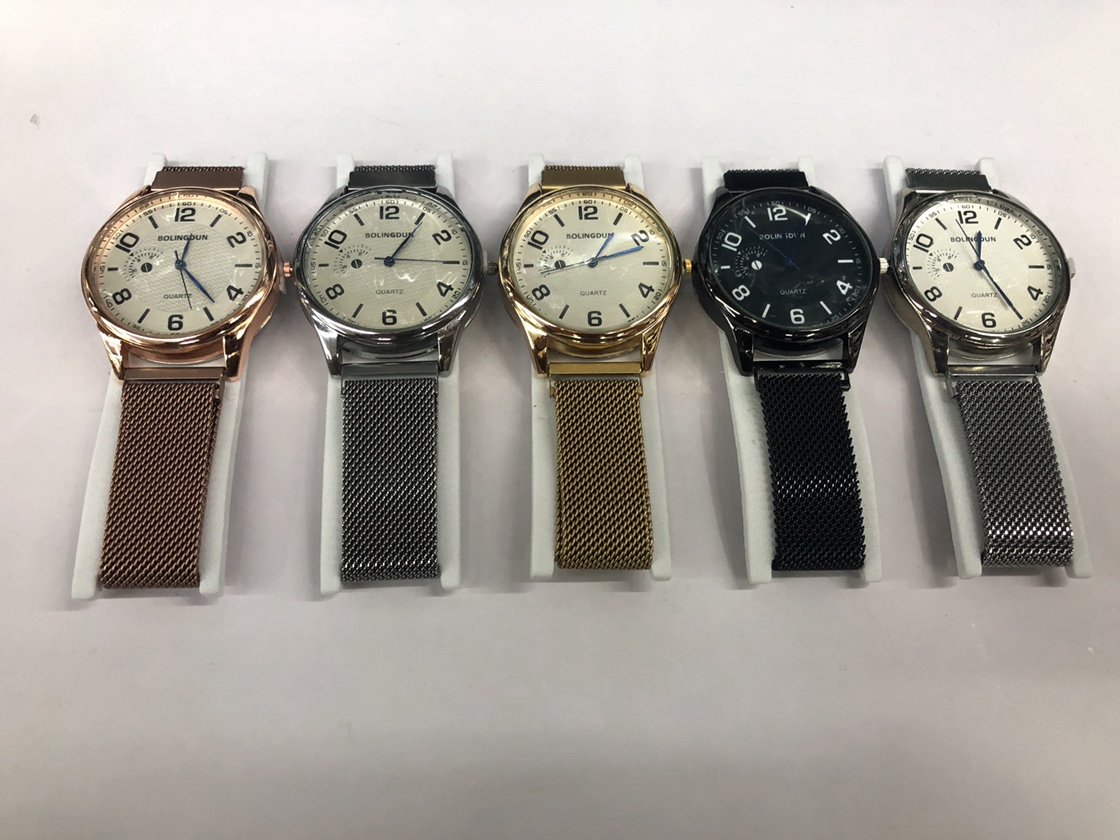 男士手表 时尚 潮流 简约石英表生活防水米兰带3