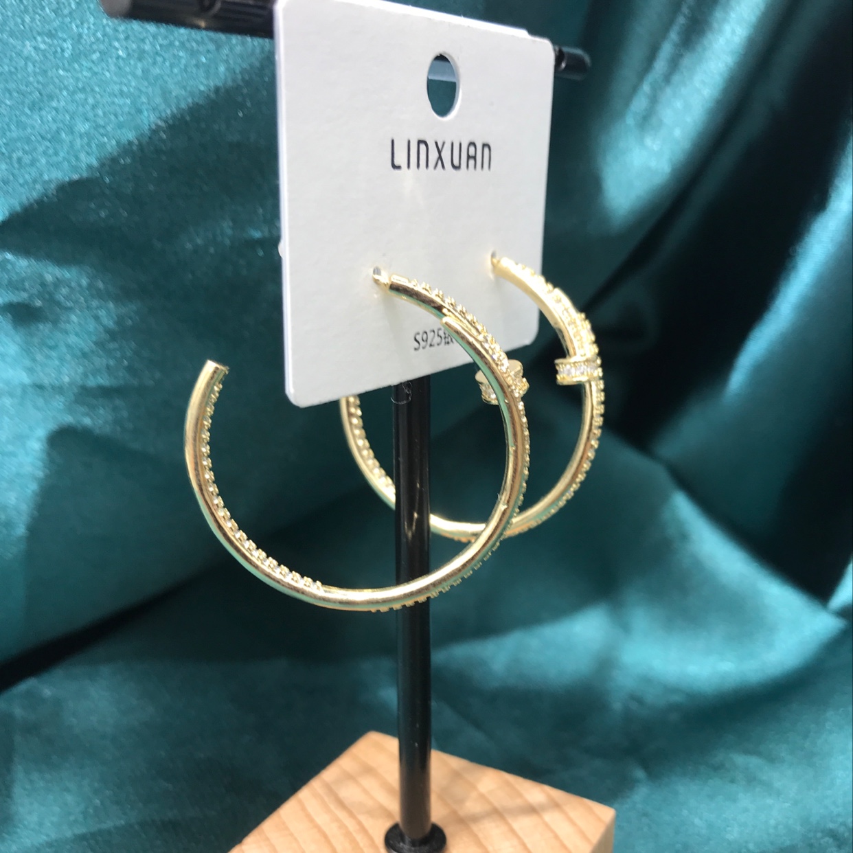 饰品/耳饰/耳环/锆石耳环/明星同款耳环产品图