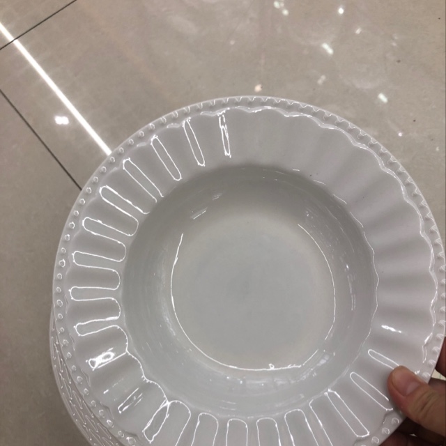 9-inch relief flat-edge soup platters, 48 pieces per box, factory direct sales, wholesale and retail, in stock, offline physical store. Please consult before placing an order Application Scenario