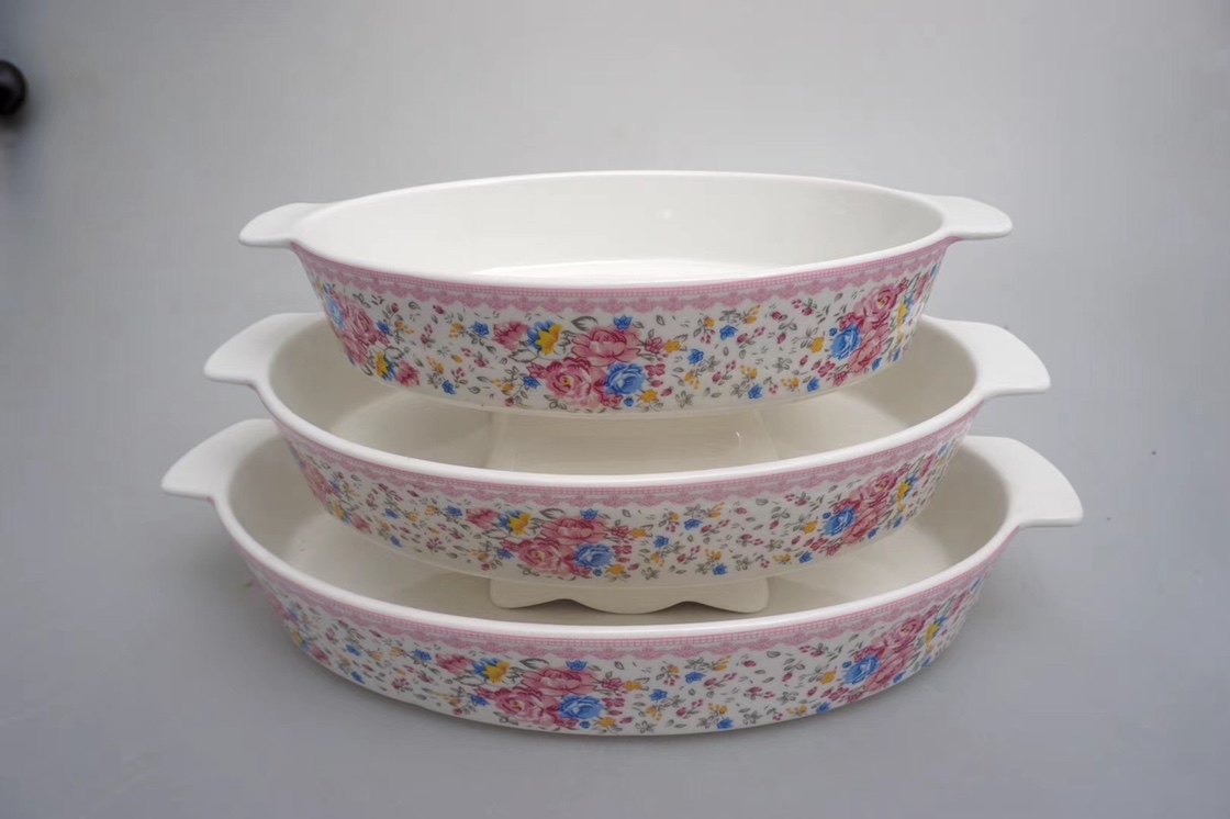 Three oval baking trays for the baked flowers Application Scenario