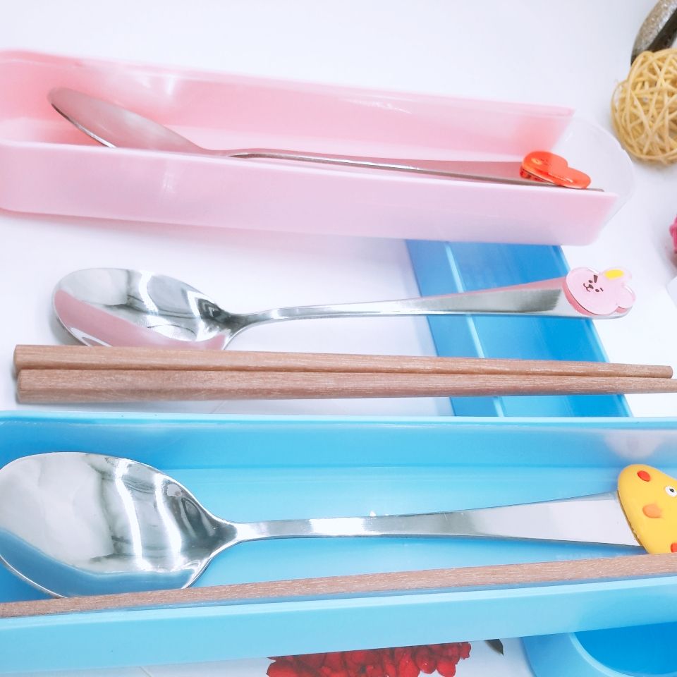 Wholesale custom quality simple three-dimensional spoon chopsticks tableware Specification drawing