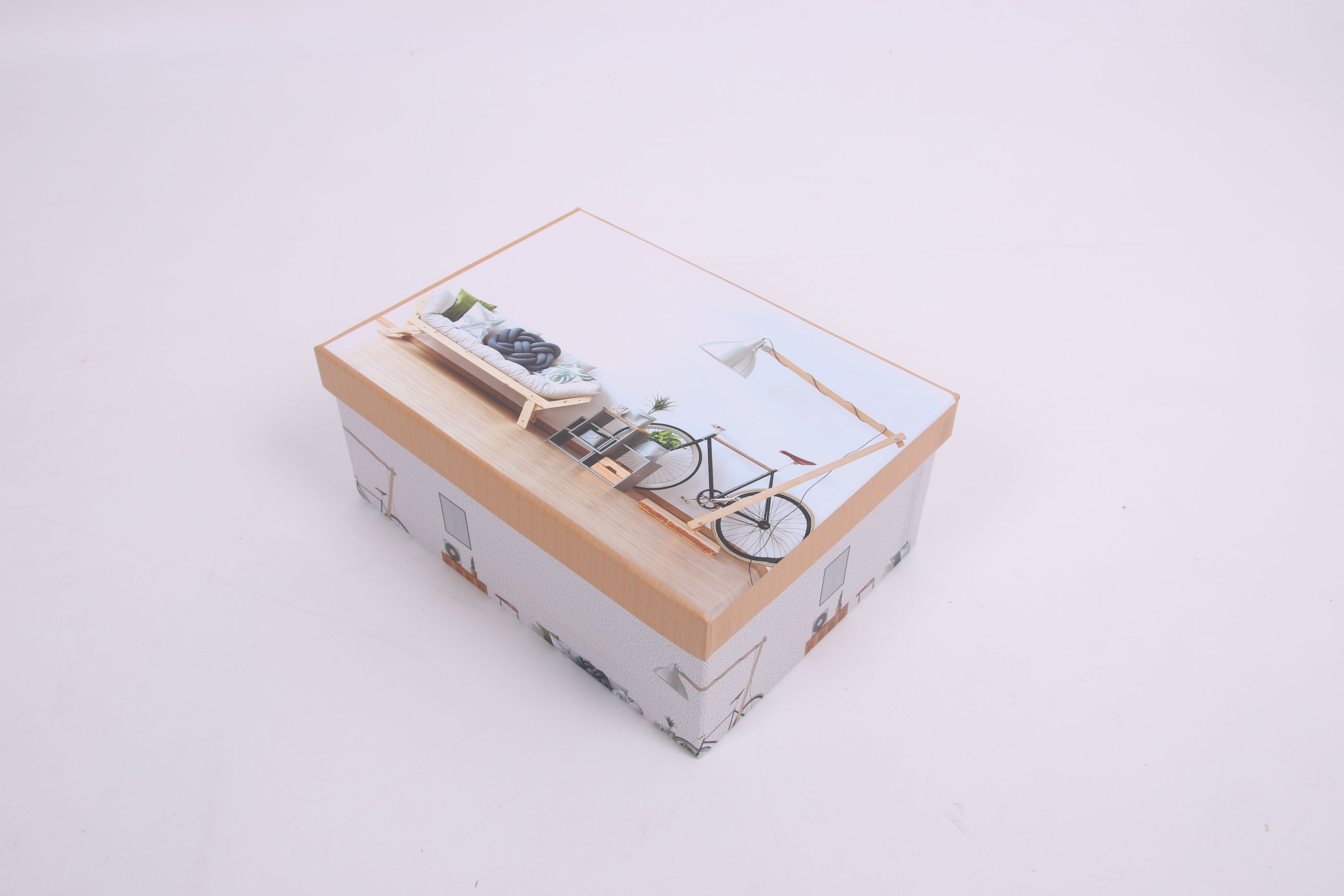 A regular rectangular ten-piece gift box