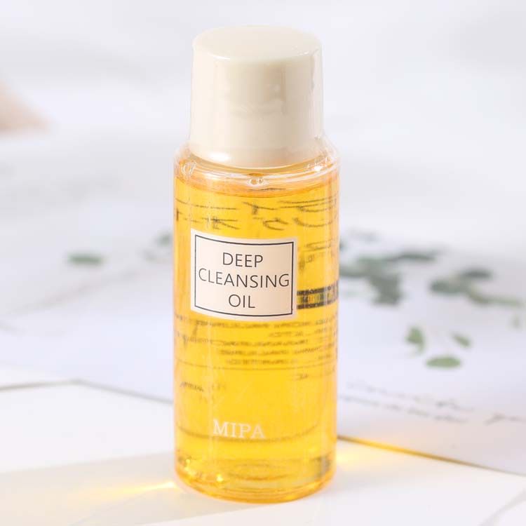 Marlboro Light makeup remover thumbnail