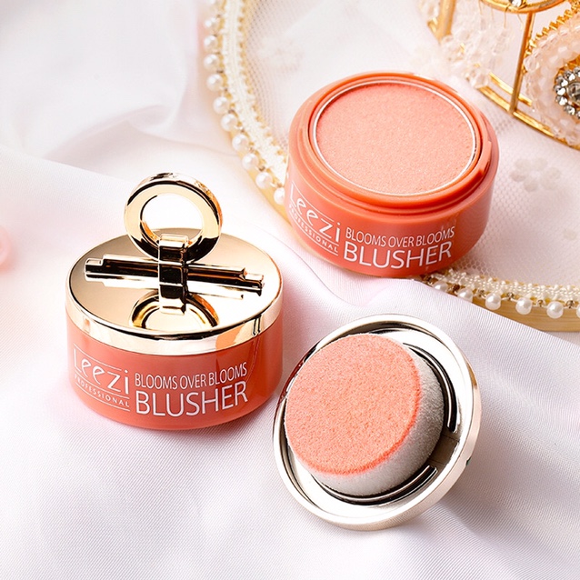 Liz 5287 Little Bell Pink Mushroom Head blush Highlights nude makeup for a natural blush toning finish full figure