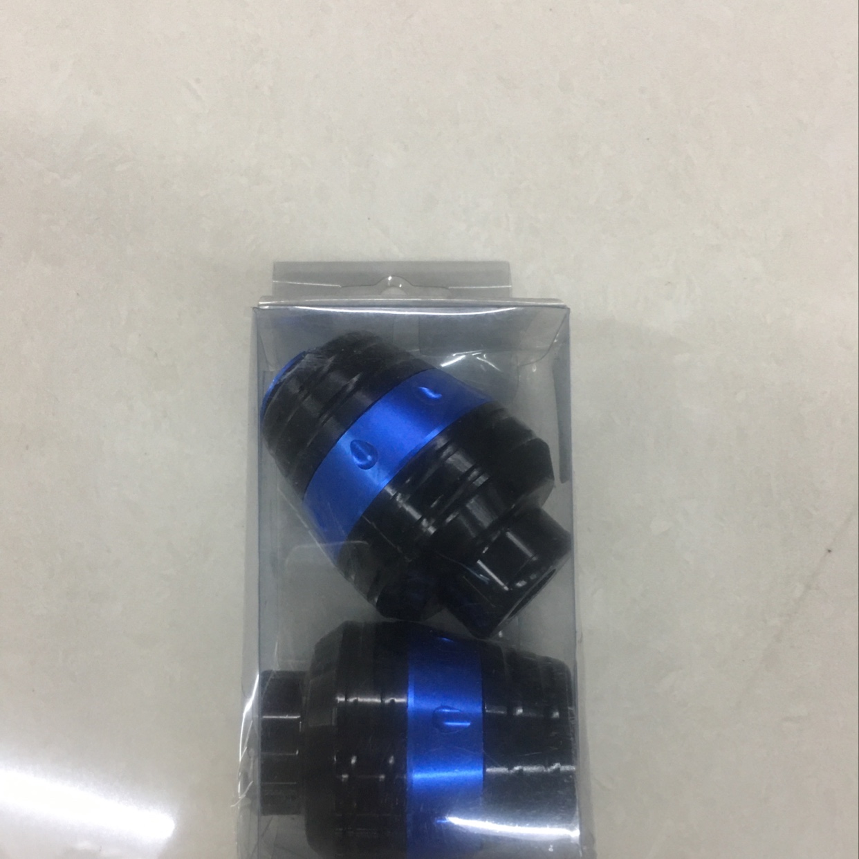 Oil cup