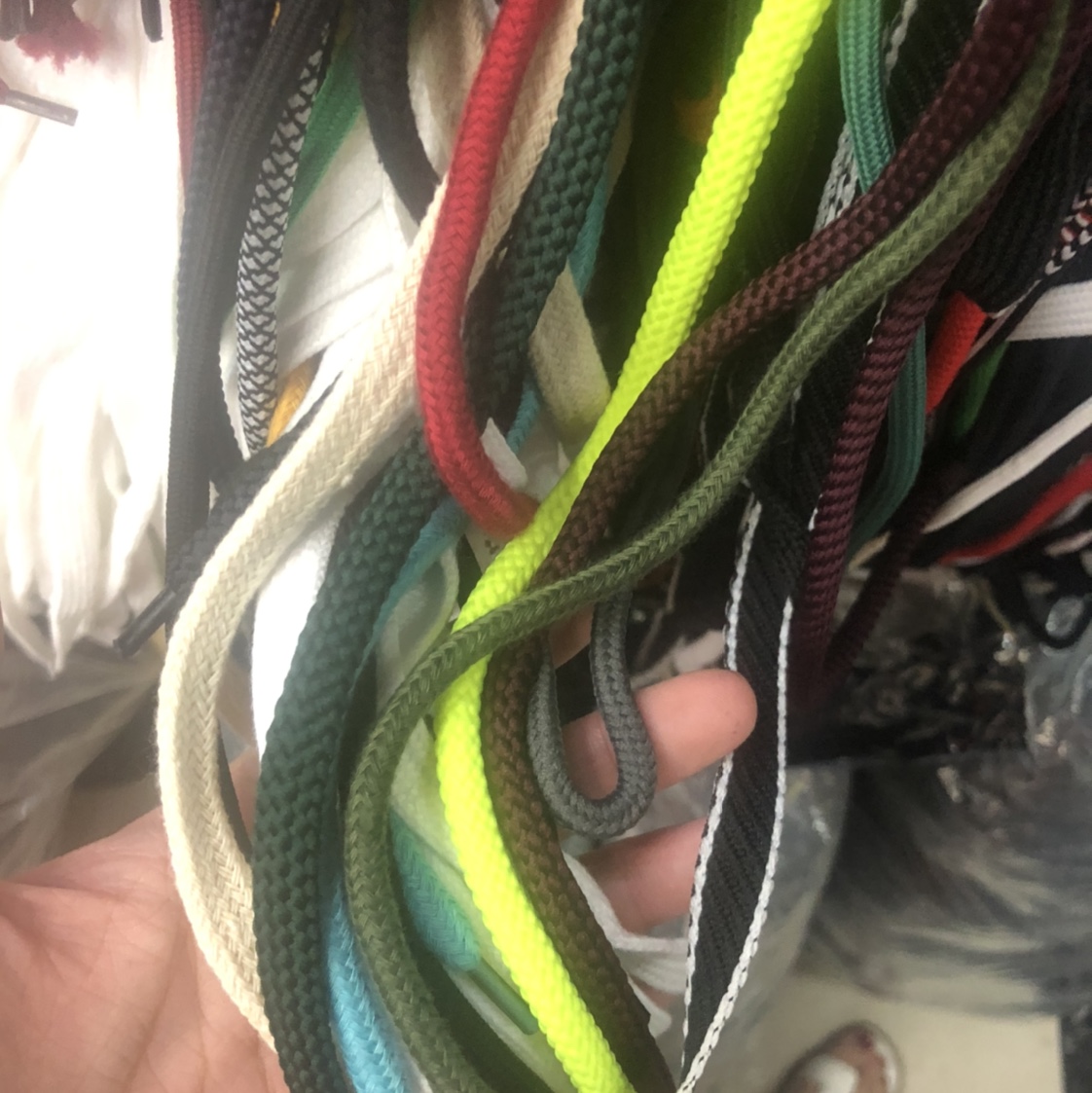 Color shoelaces
