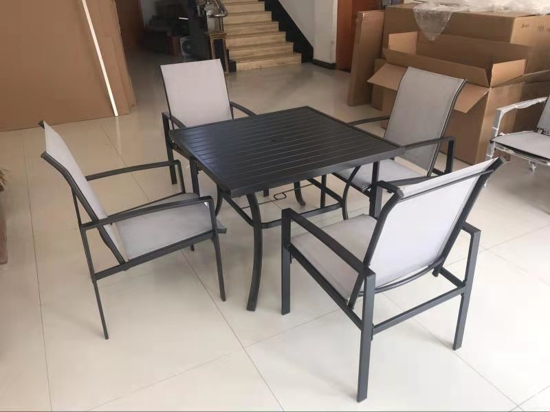 Manufacturers Direct Inventory Table And Chair Set Table And Chair Combination Outdoor Garden Furniture Rattan Chair Combination full figure