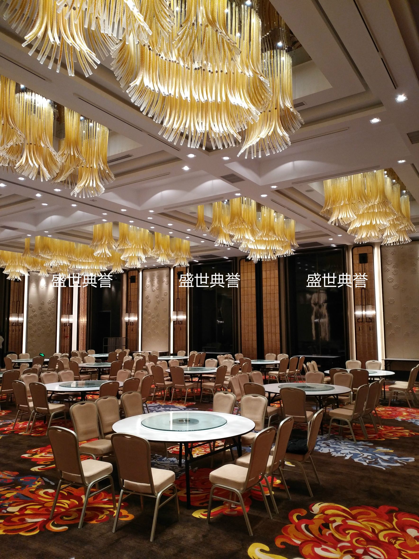 南京五星级酒店宴会椅定做酒店铝合金椅子婚宴会议椅厂家直销详情图7