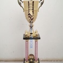 Four pillar trophy double layer trophy tall still trophy enterprise school unit preferred trophy