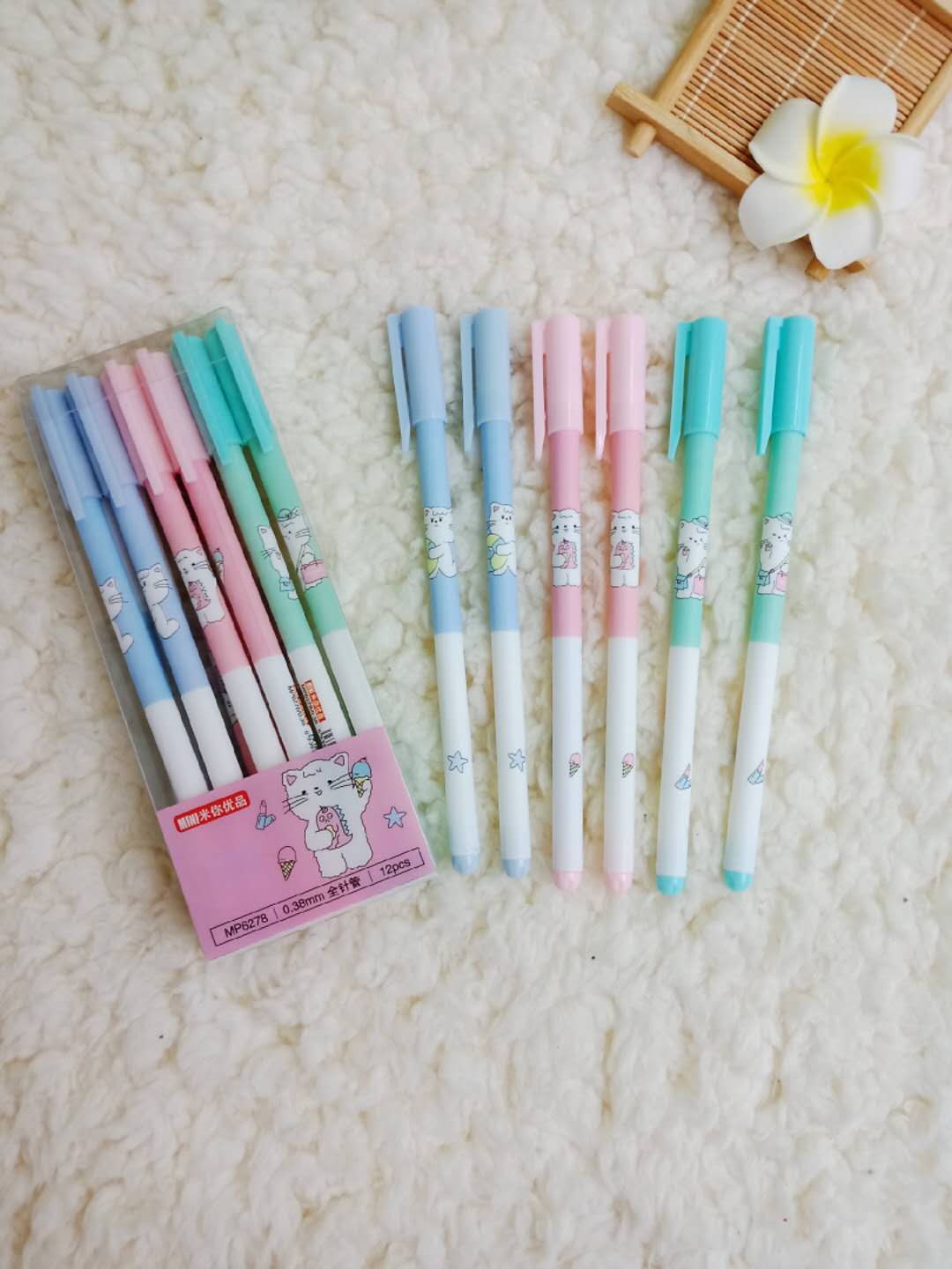 Miyou youpin Neutral pen Students use black to draw the cute cartoon signature pen 0.. 38 mm pen. details Picture