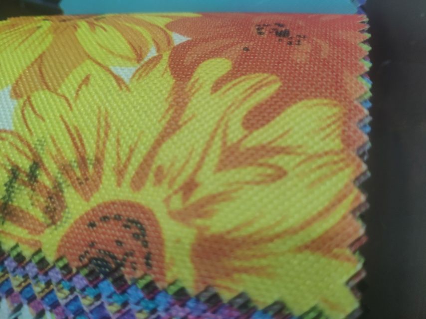 厂家直销600D菊花纹PVC皮革大量现货高中低档箱包沙发鞋材面料详情图3