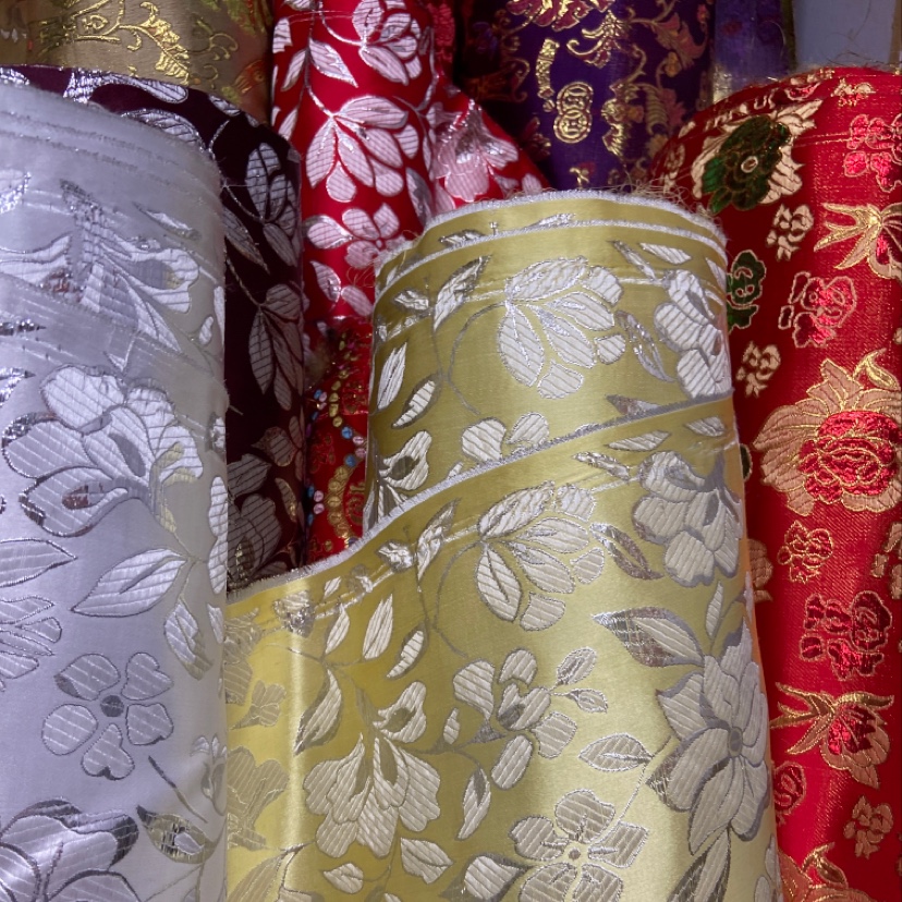 Yellow, silver-edged, embossed, embroidered, fine leather, brocade fabric, decorative items, gift packaging fabric, clothing, cheongsam details Picture