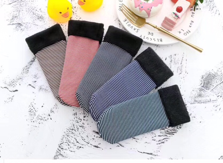 Article 262 the color Silk stockings thumbnail