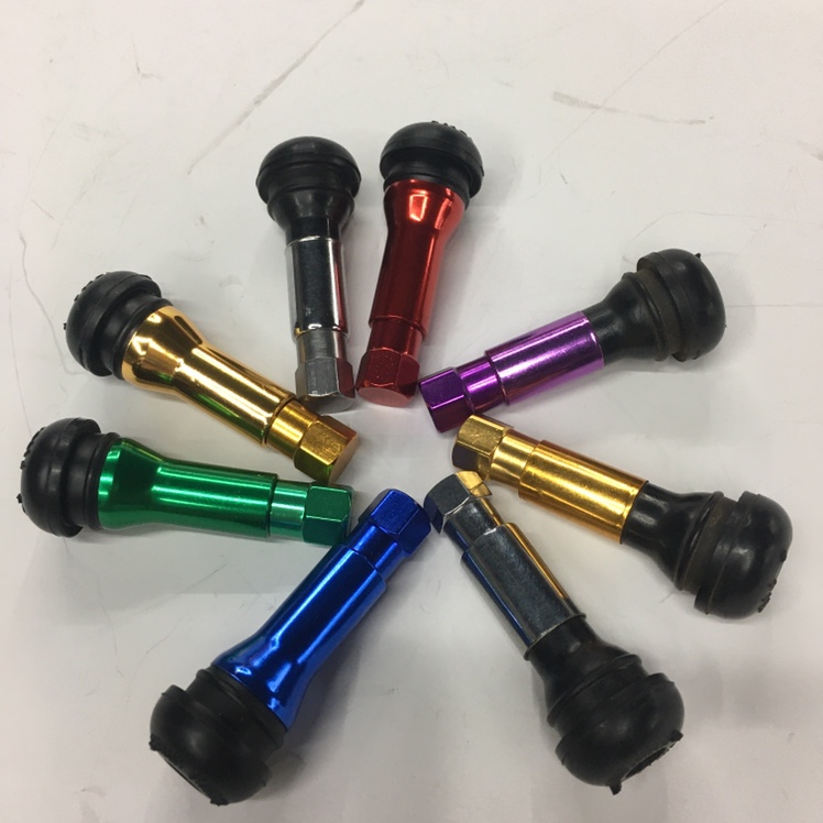 A set of high-efficiency cleaning and care tools for car valve stems Item Picture