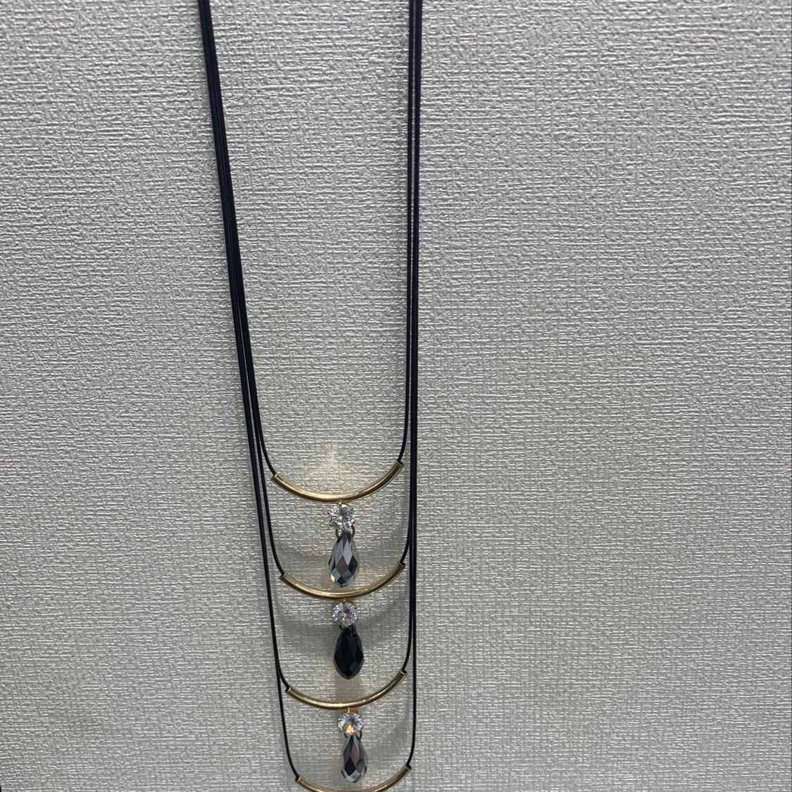 Multiple layers of water droplets