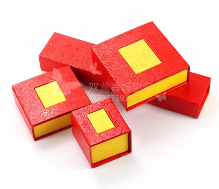 Red double-opening creative jewelry box, ring, necklace, bracelet, magnet, gold jewelry packaging box, gift box. details Picture