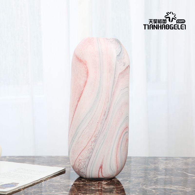 Small glass vase handicrafts and ornaments details Picture