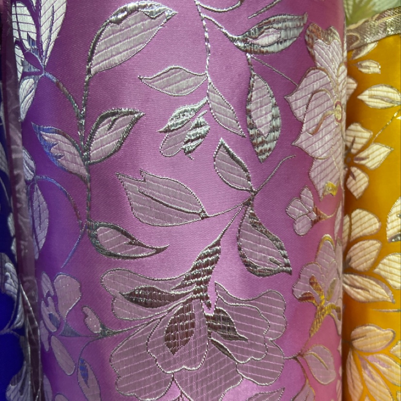 Pink leather with silver edge embroidery, fine leather brocade fabric, decorative items, gift packaging fabric, clothing, cheongsam Specification image