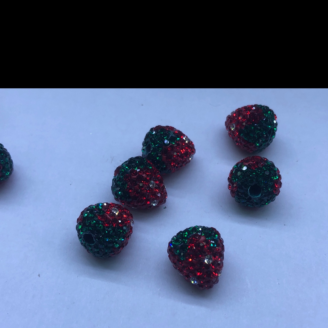 14 mm strawberry bead thumbnail