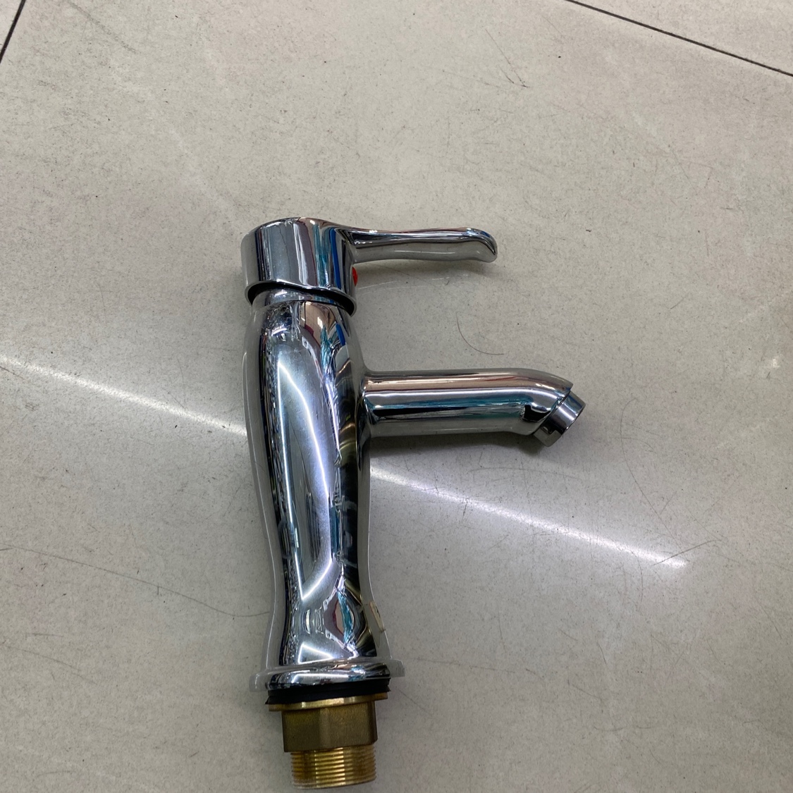 bk09 电镀冷热水龙头