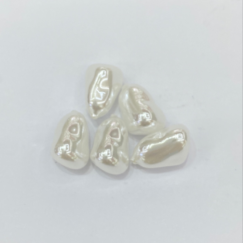 Irregular pearl pure white clothing, jewelry and accessories