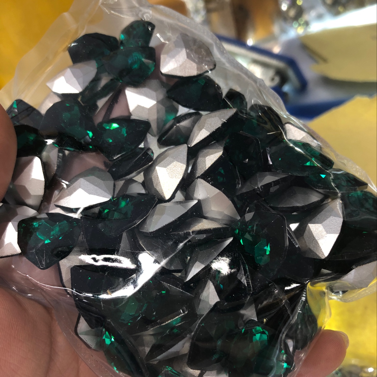 男士三角裤实物图