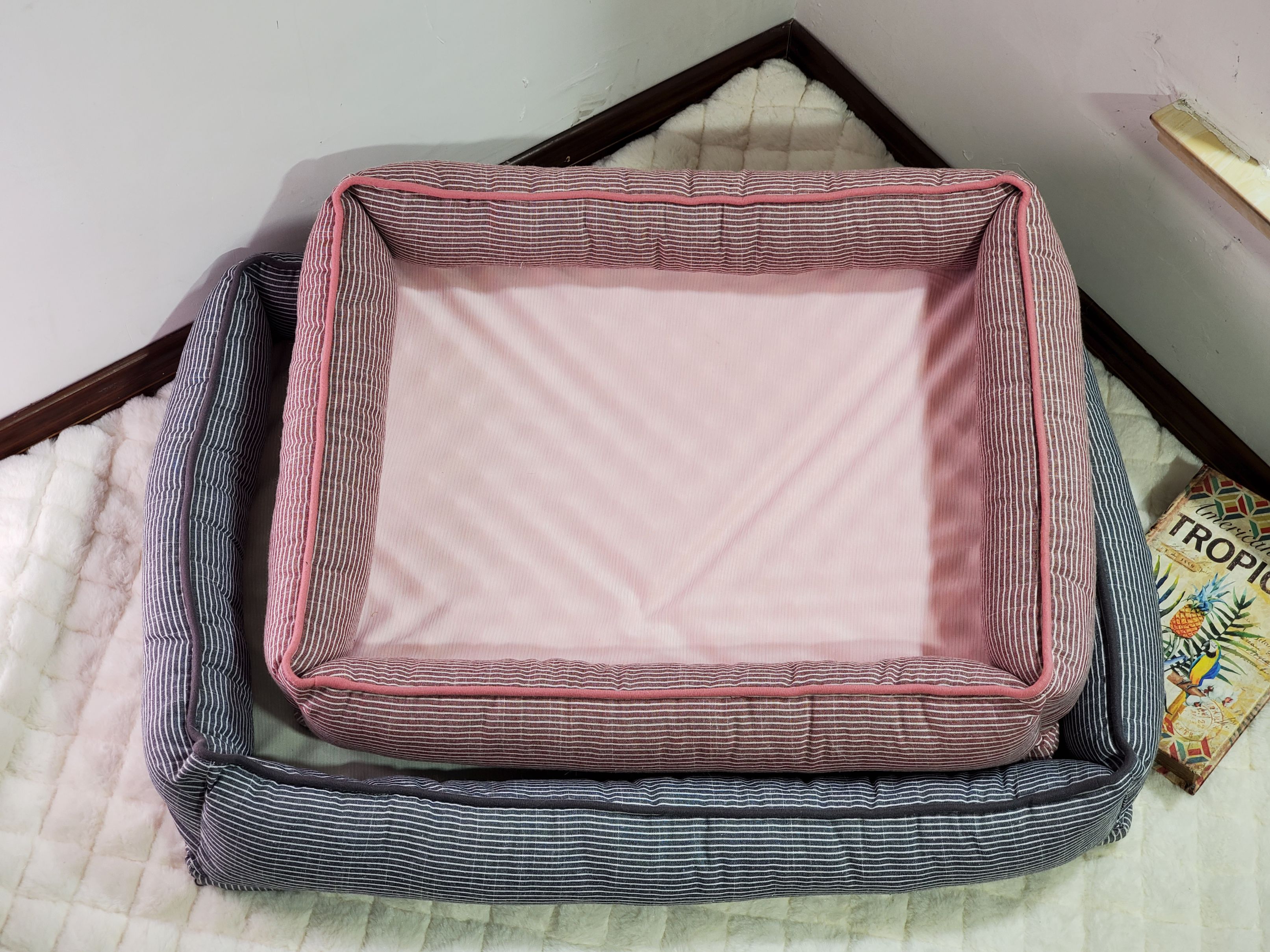 New four-season cat bed, large, medium and small dog bed, cooling dog mattress, pet cat ice pad, summer cool bed detail image 1