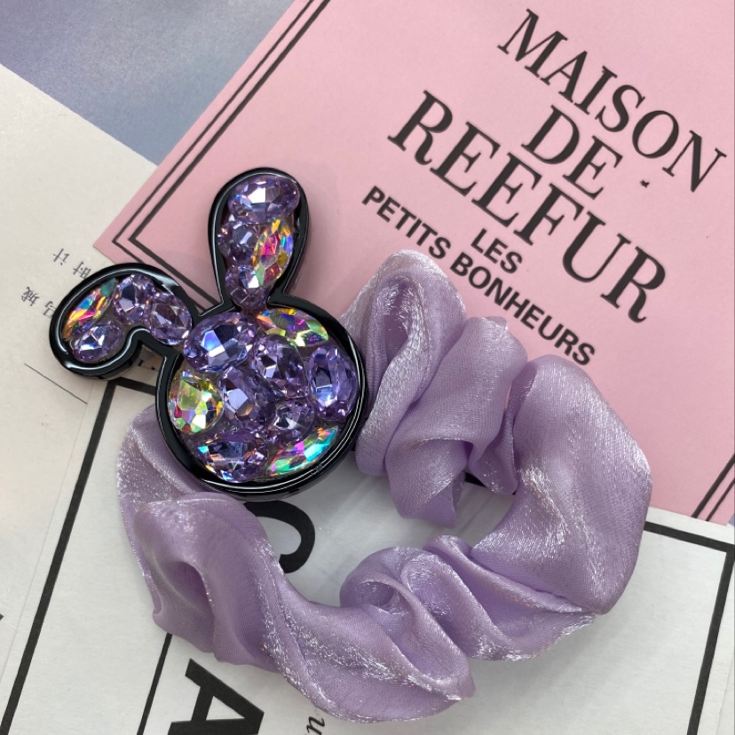 Crystal rabbit step ring